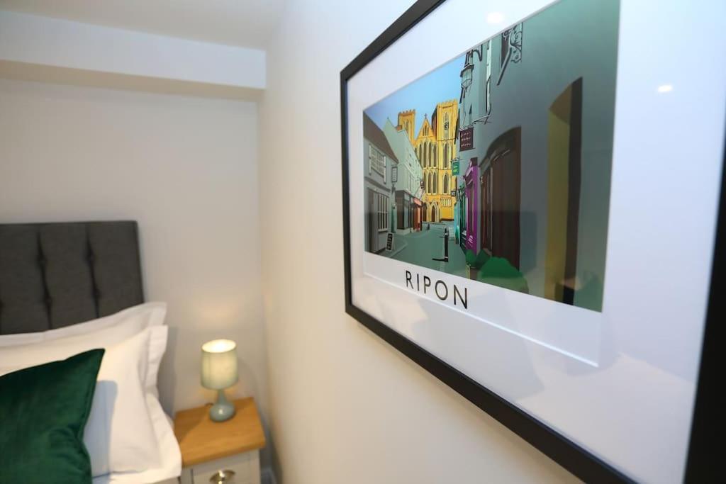 Central Ripon Apartment - View Of The Cathedral! エクステリア 写真